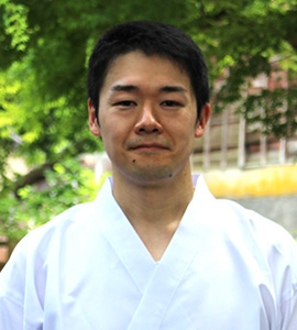 日本木彫刻協会　会計事務　城崎 侊和